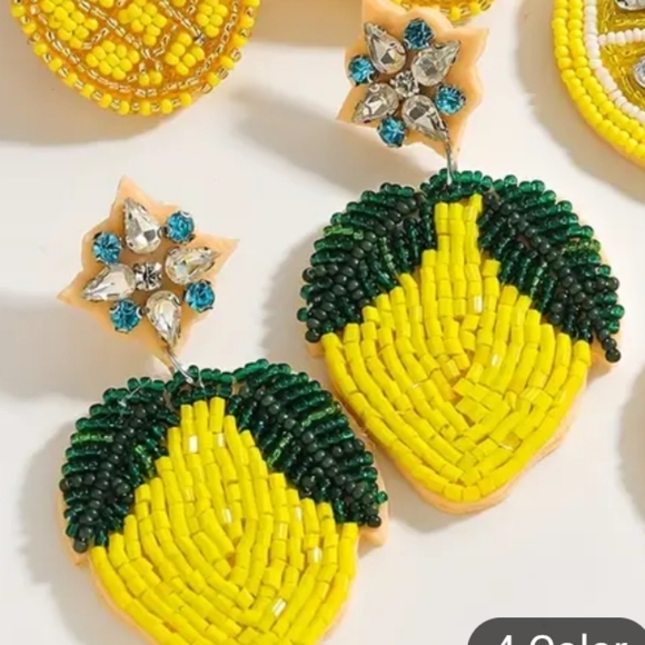 Beaded Lemon Earrings with‎ Green Leaves - Picture 3 of 3